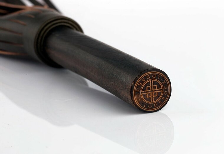 Luxe Lodbrock Flogger